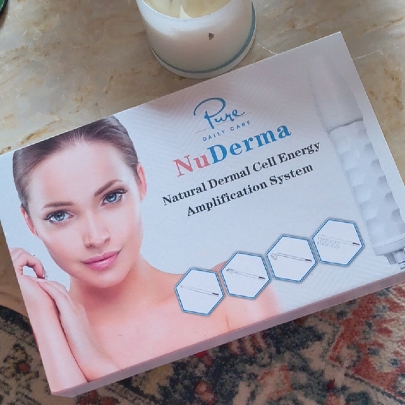 Pure Daily Care NuDerma Cell Energy System - White